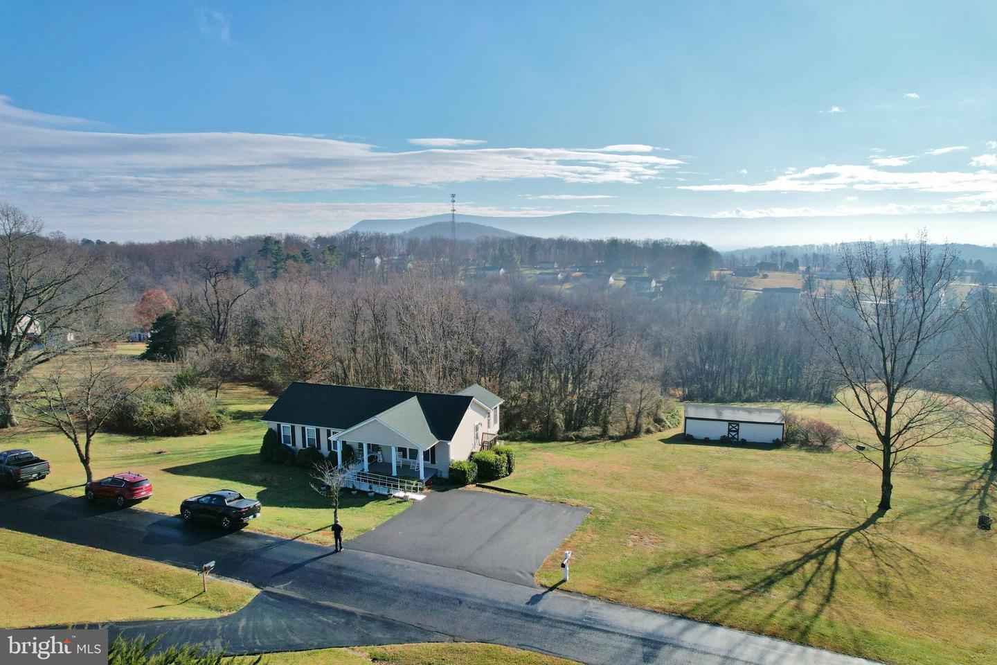 522 Manor Hill Drive, Toms Brook