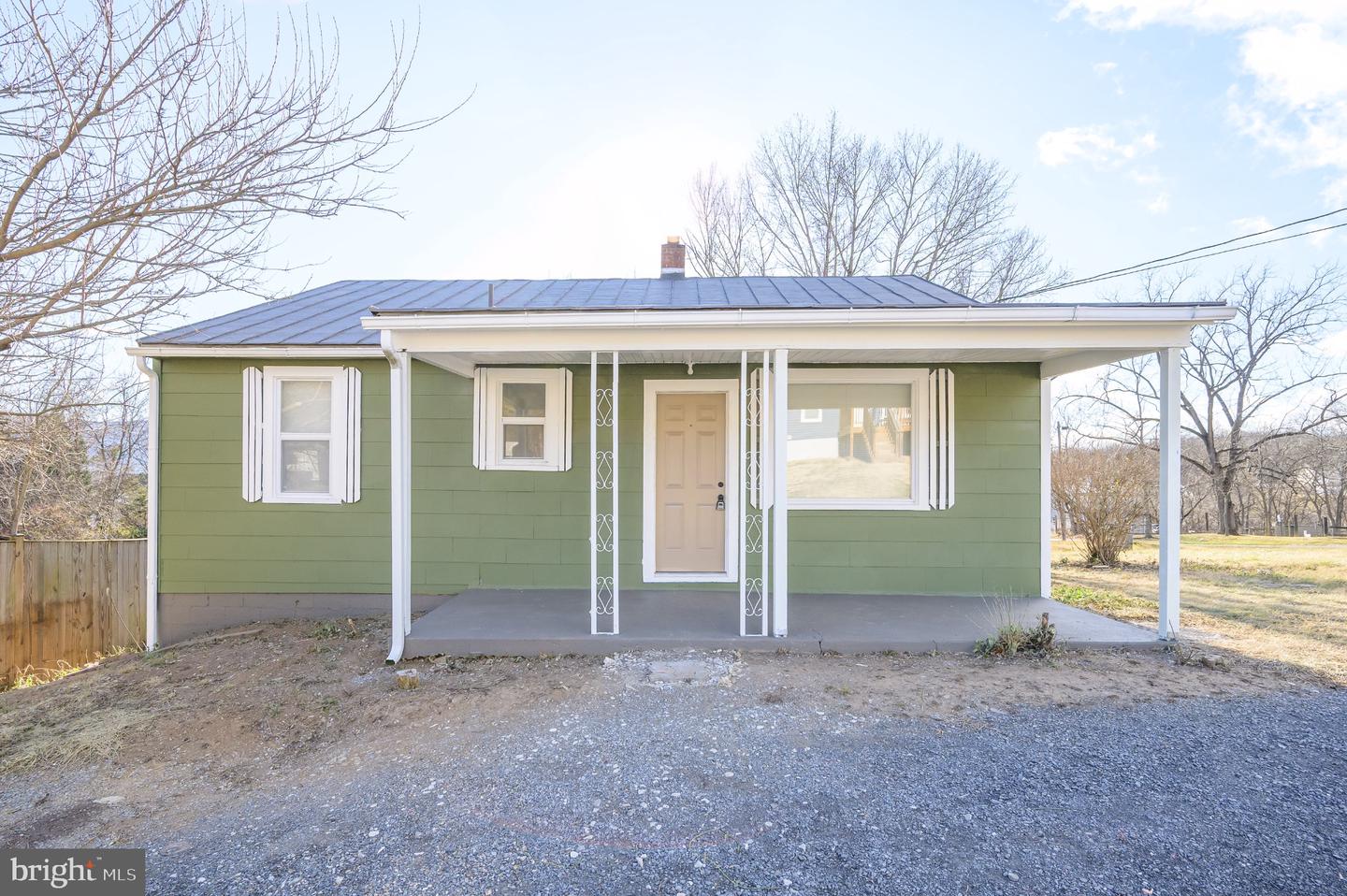 675 Jenkins Lane, Strasburg