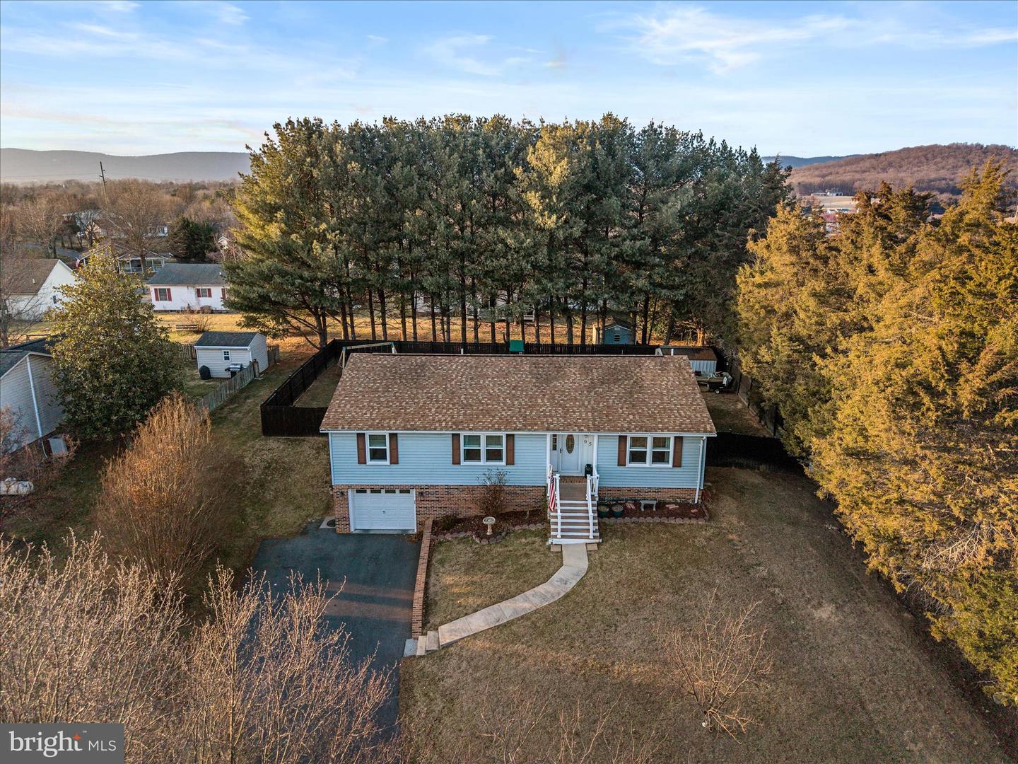 95 Cecelia Street, Toms Brook
