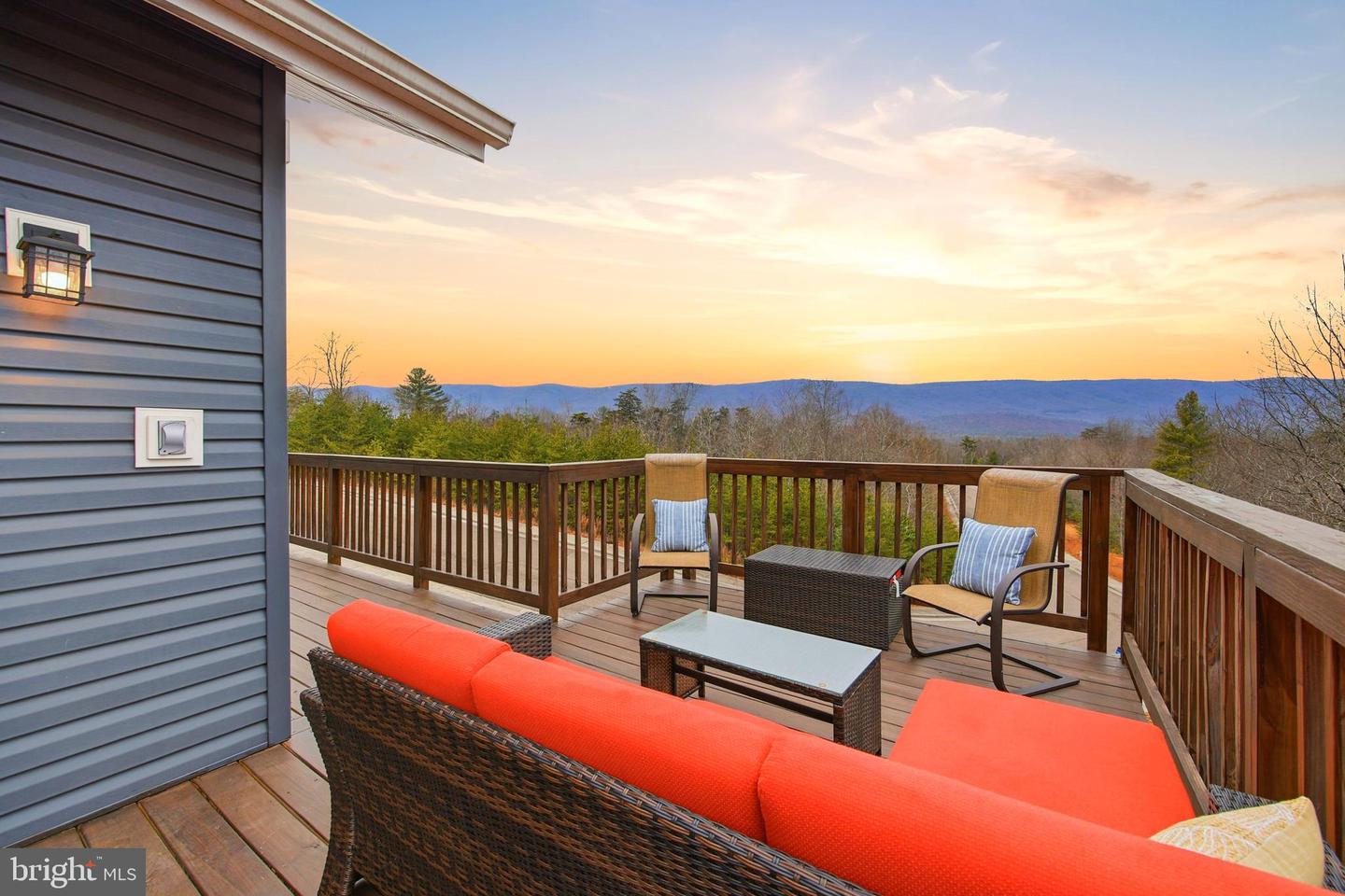 4 Creek Valley Drive, Basye
