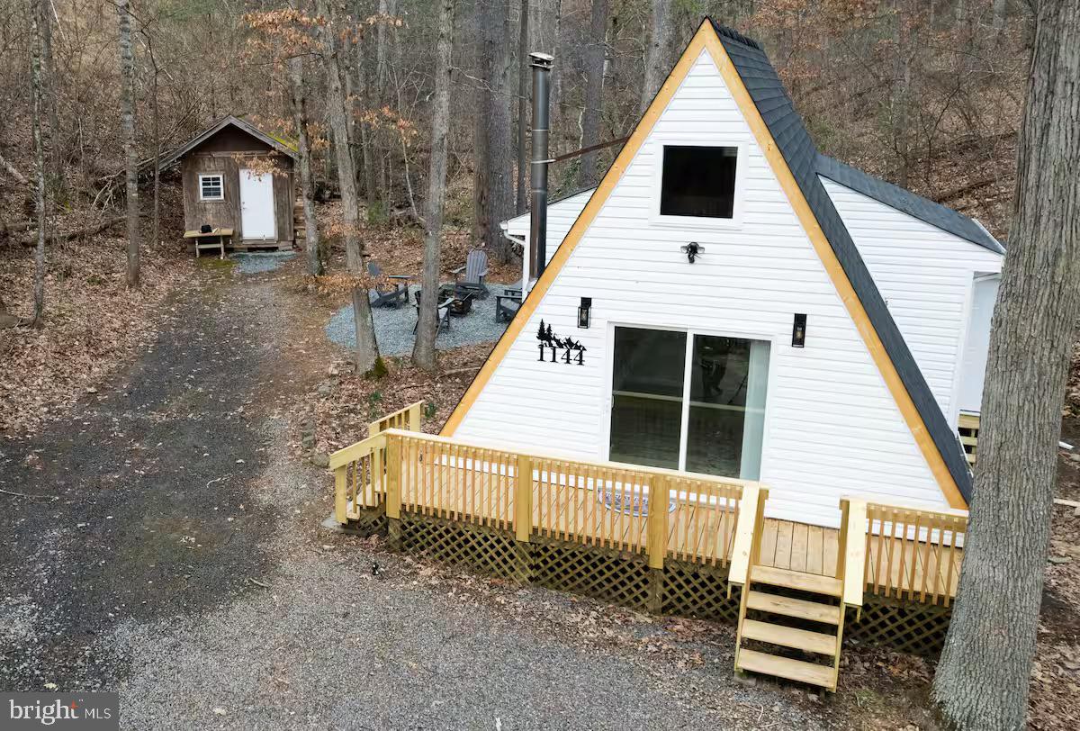 1144 Krejci Blvd., Mount Jackson