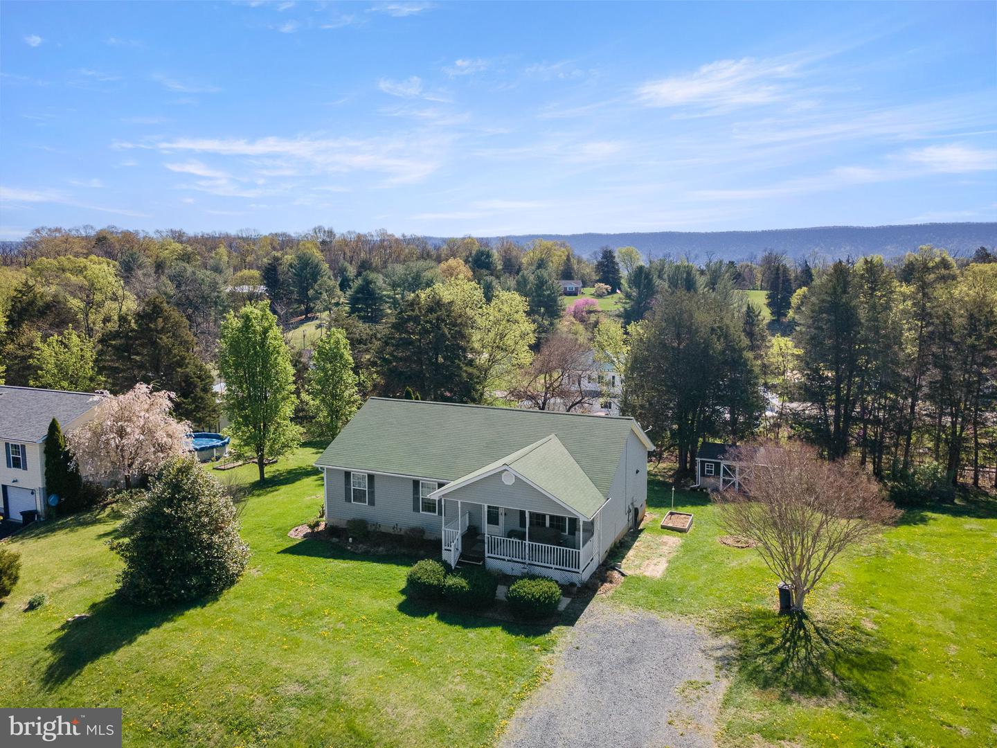 218 Baer Oak Drive, Maurertown