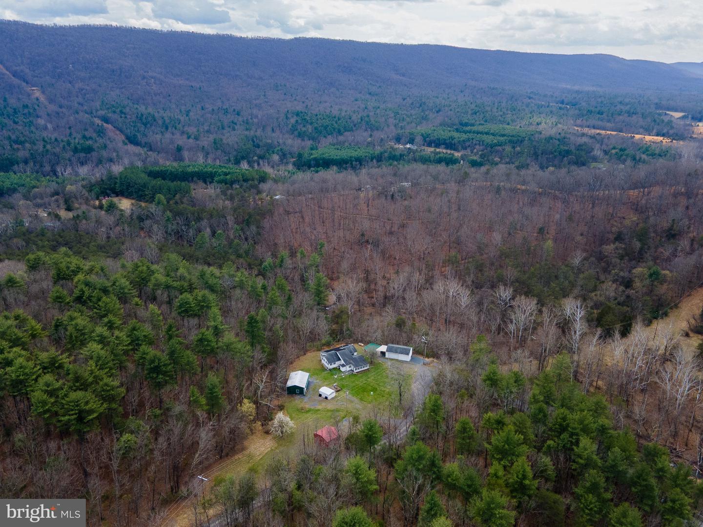 1605 Paddys Run Road, Star Tannery