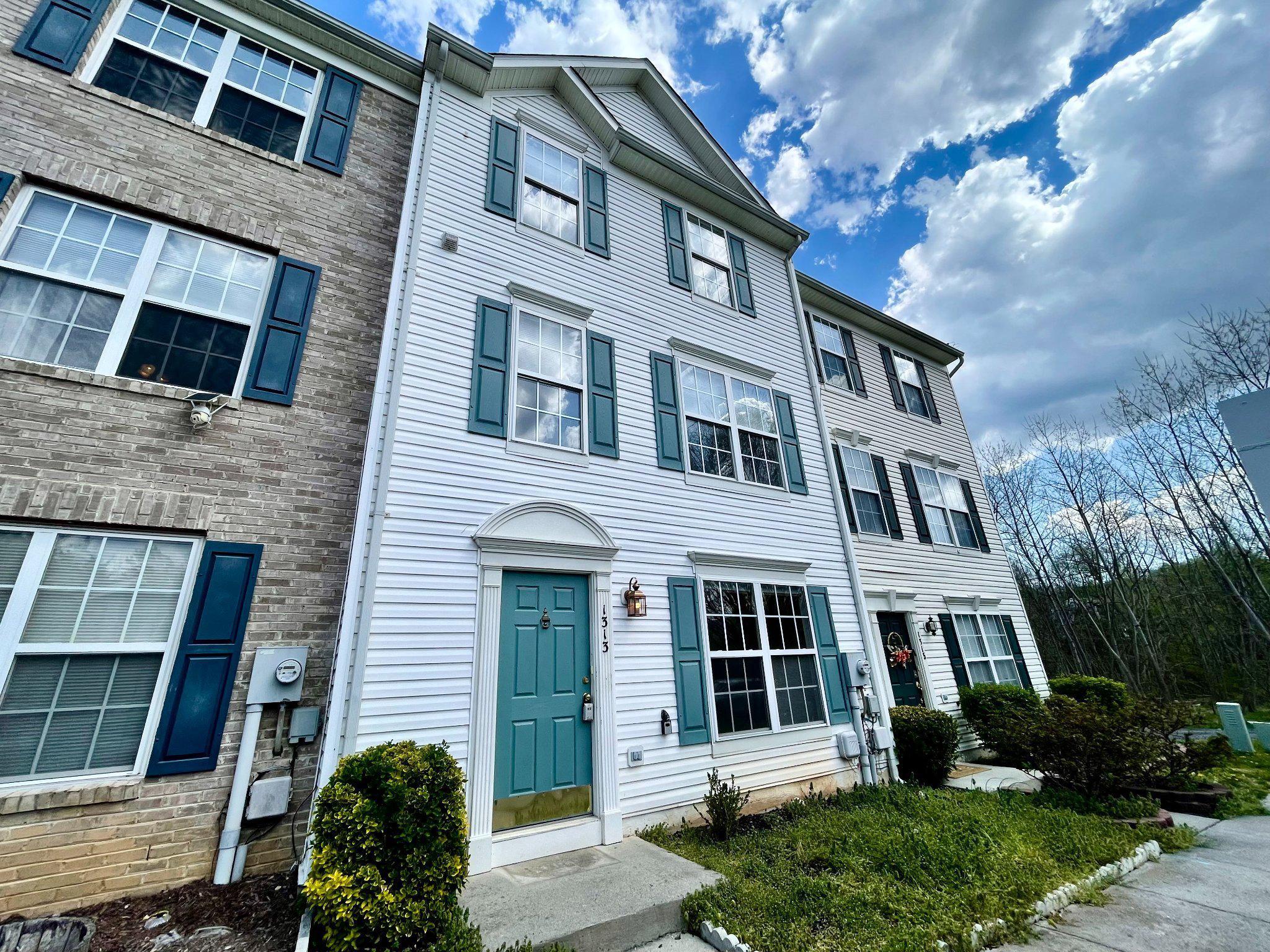 1313 Pendleton Lane, Strasburg