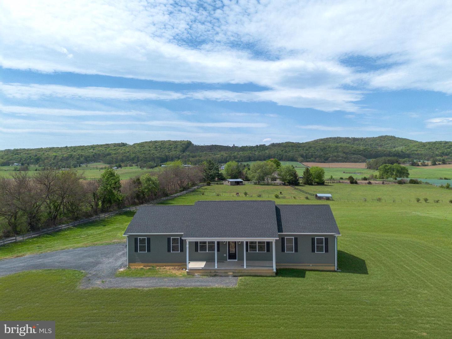 1611 Pleasant View, Mount Jackson