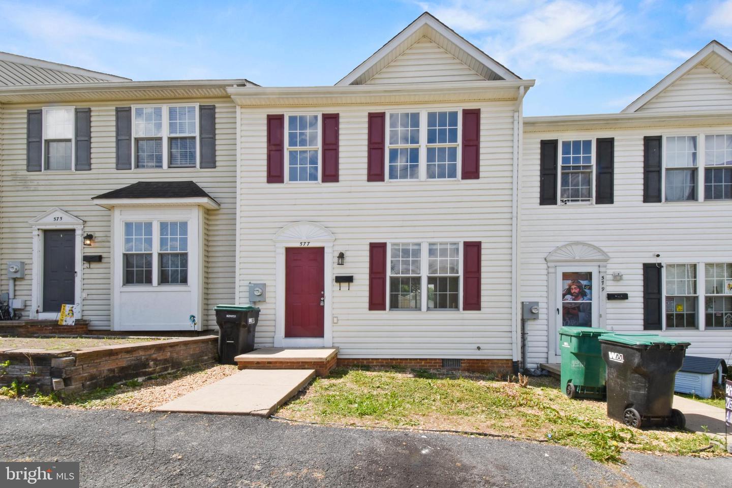 577 Ash Street, Strasburg