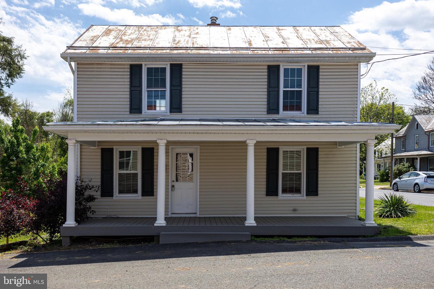 223 W High Street, Woodstock