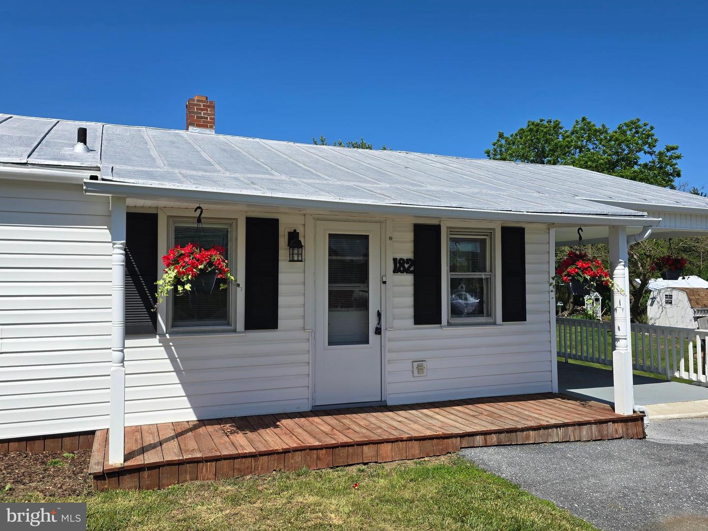 182 Shenandoah Street