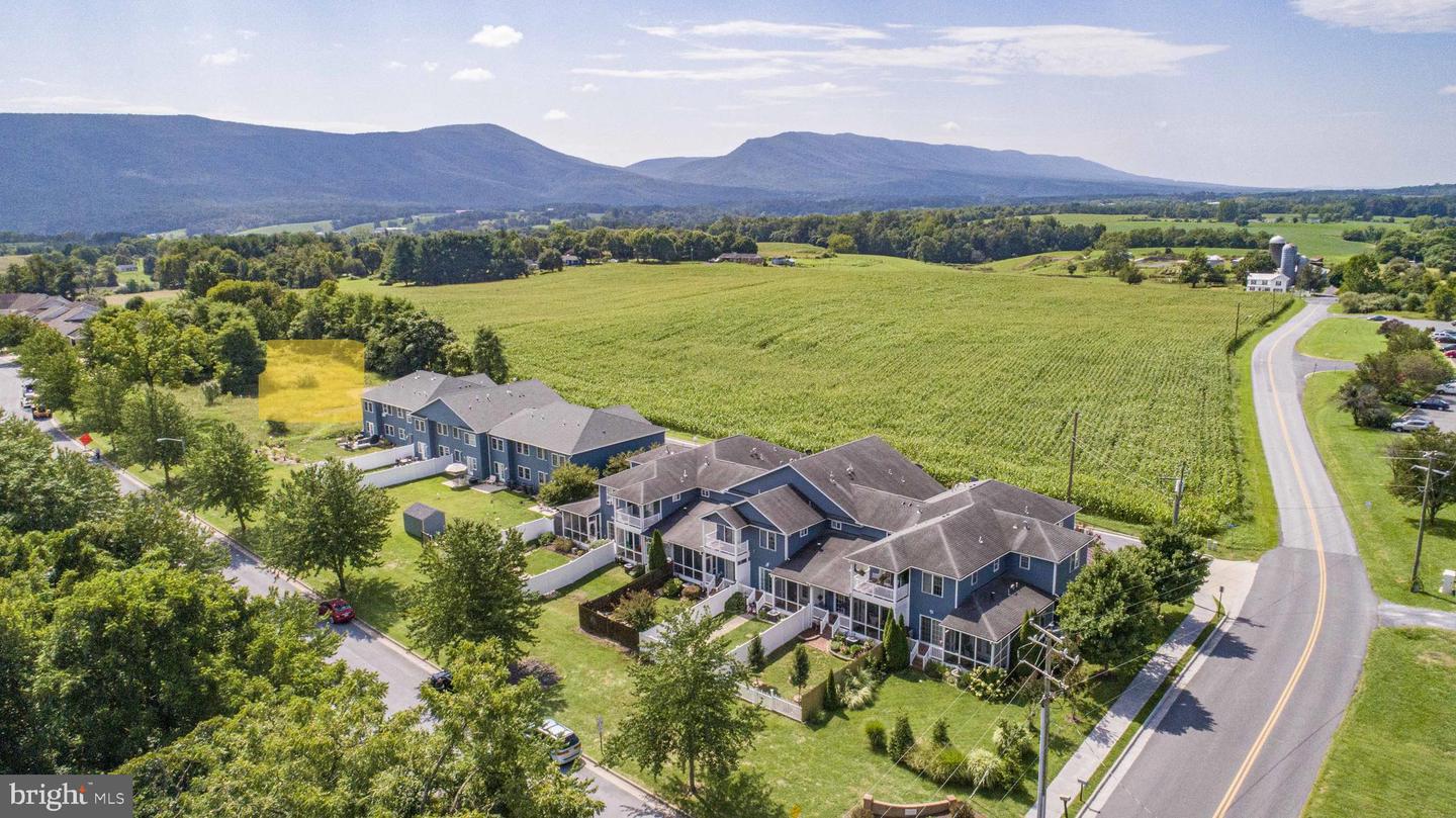 246 Parkside Court