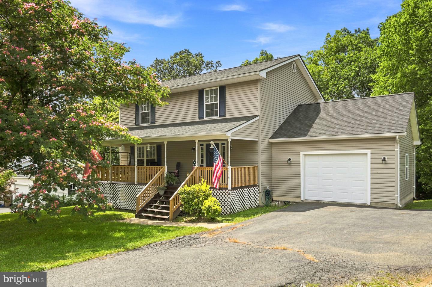 116 Baer Oak Drive