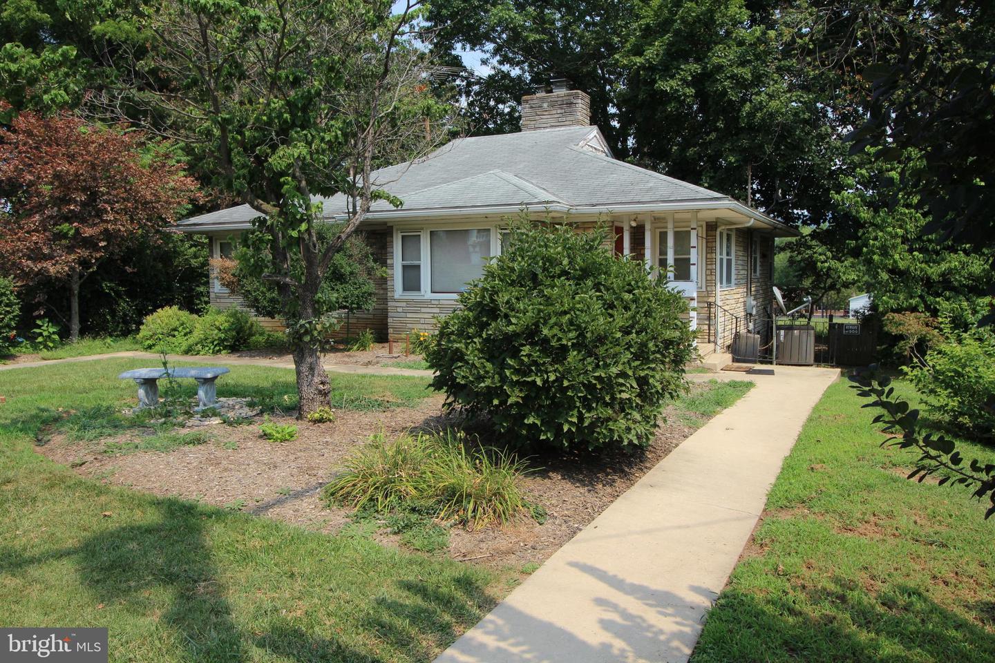 208 N Muhlenberg Street