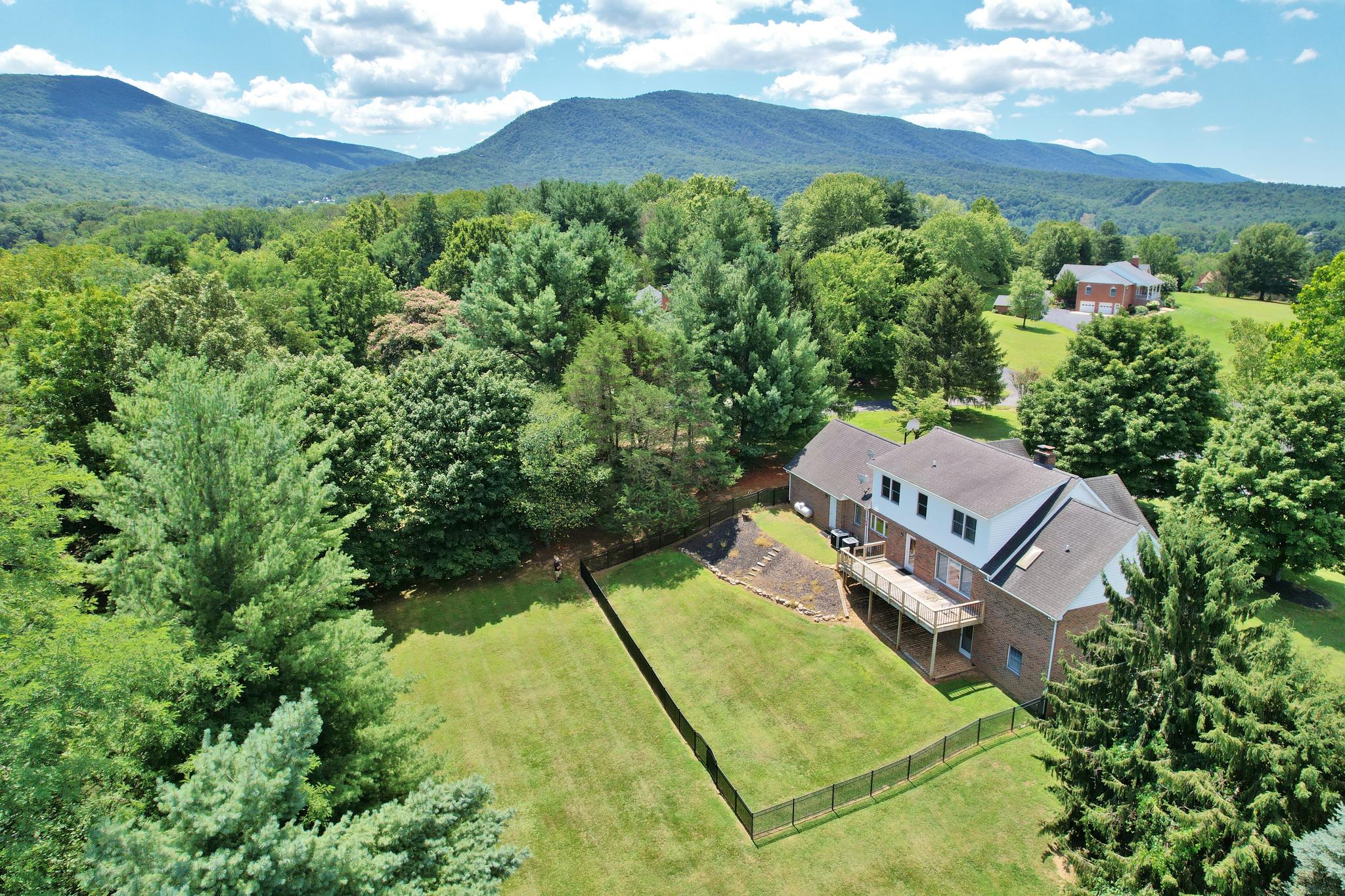 79 Sunset Court