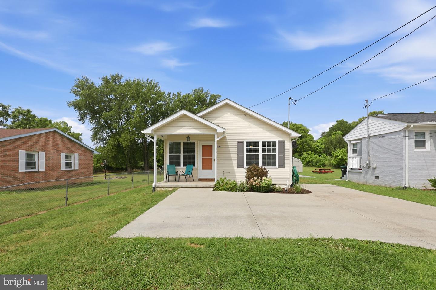227 Stonewall Street