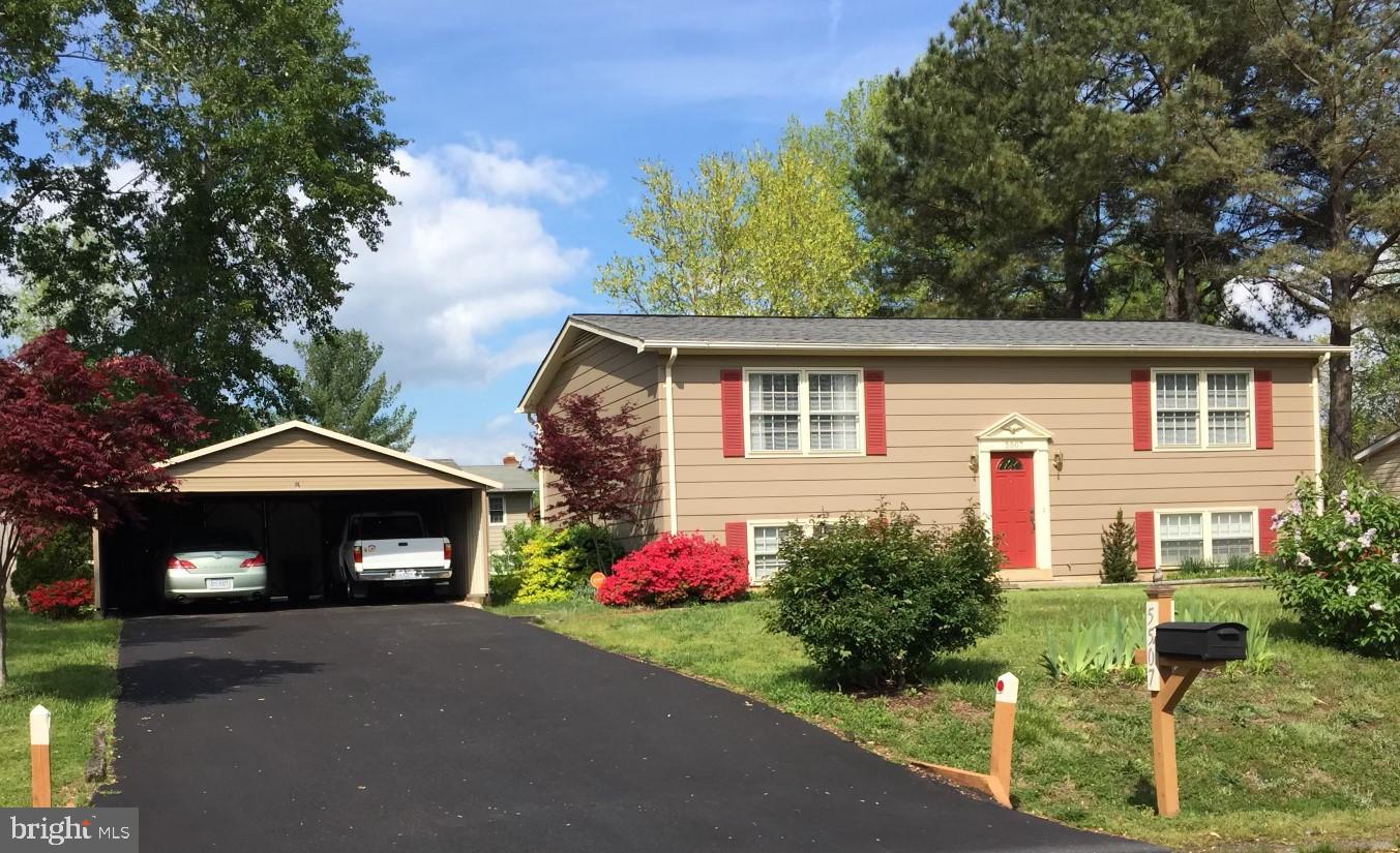 5507 Carousel Street, Fredericksburg