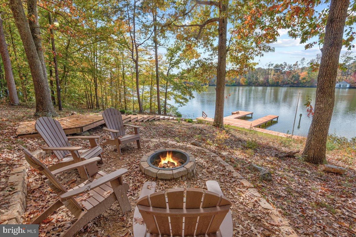 6610 Dock Luck Ln.