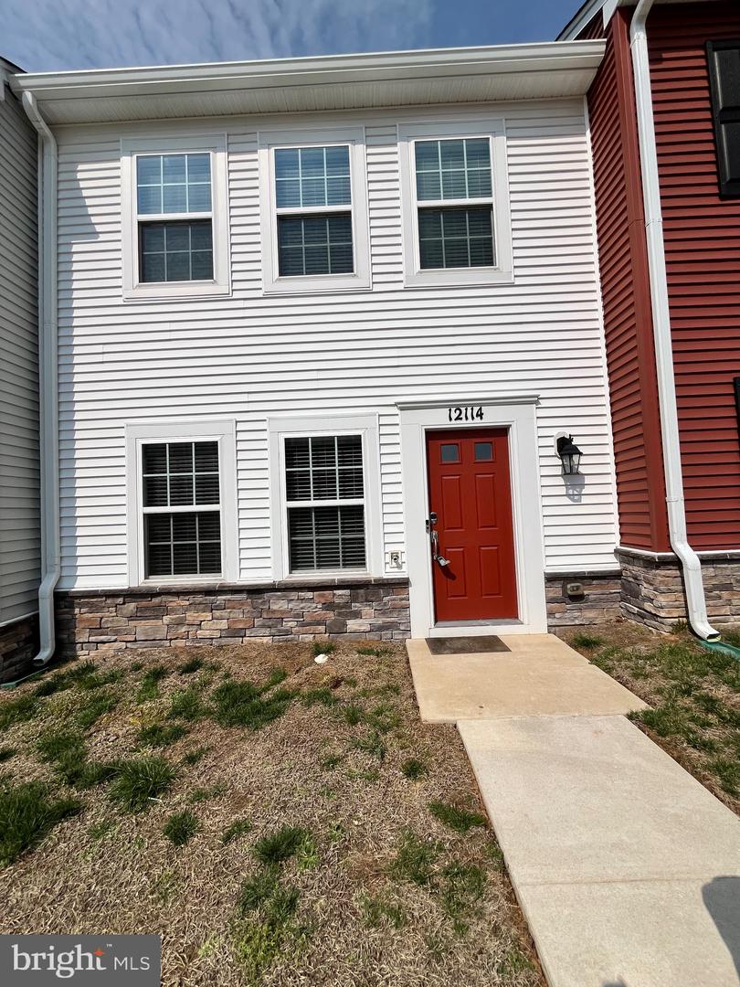 12114 Bowling Farm Court