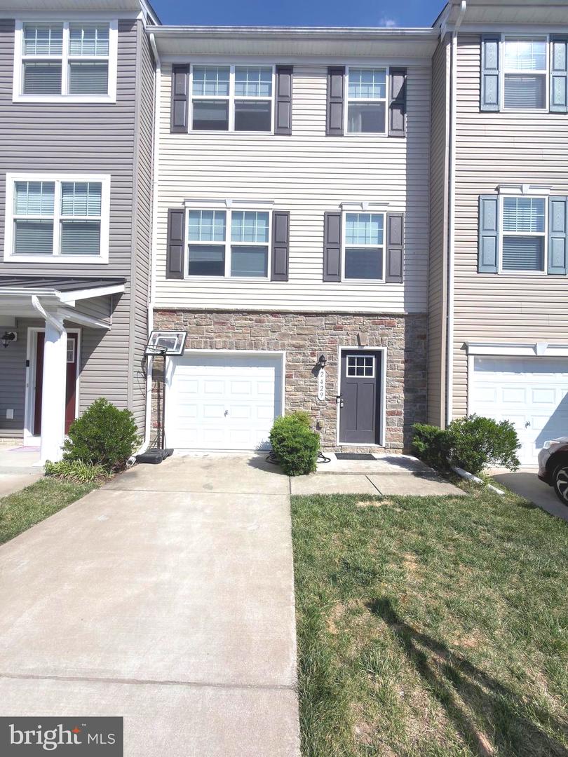 2429 Drake Lane