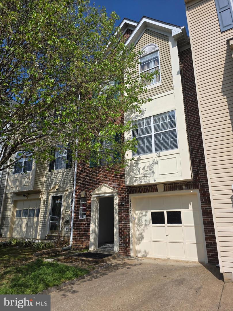 11203 Kings Crest Court
