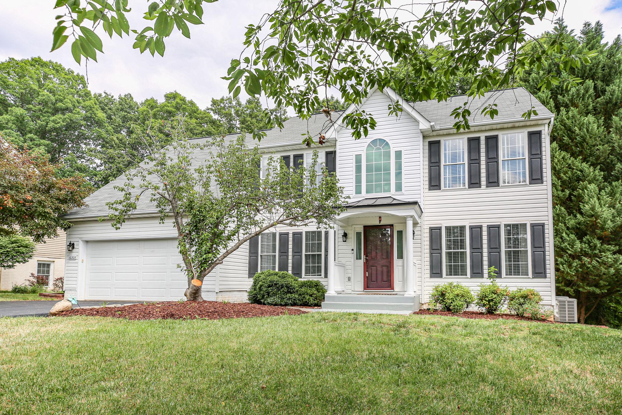 10205 N Hampton Lane