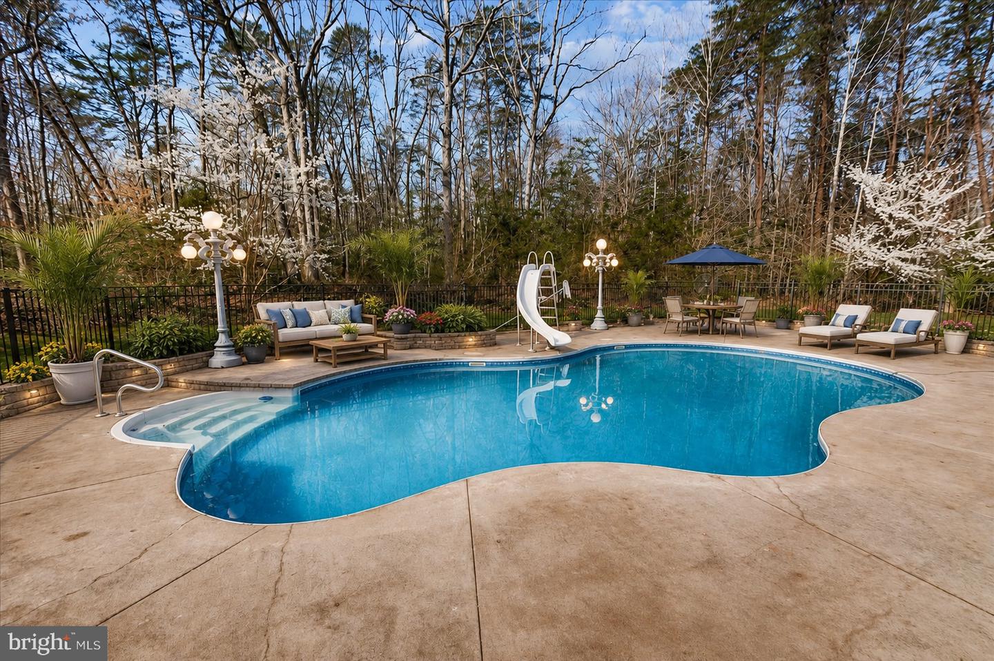 7621 River Road