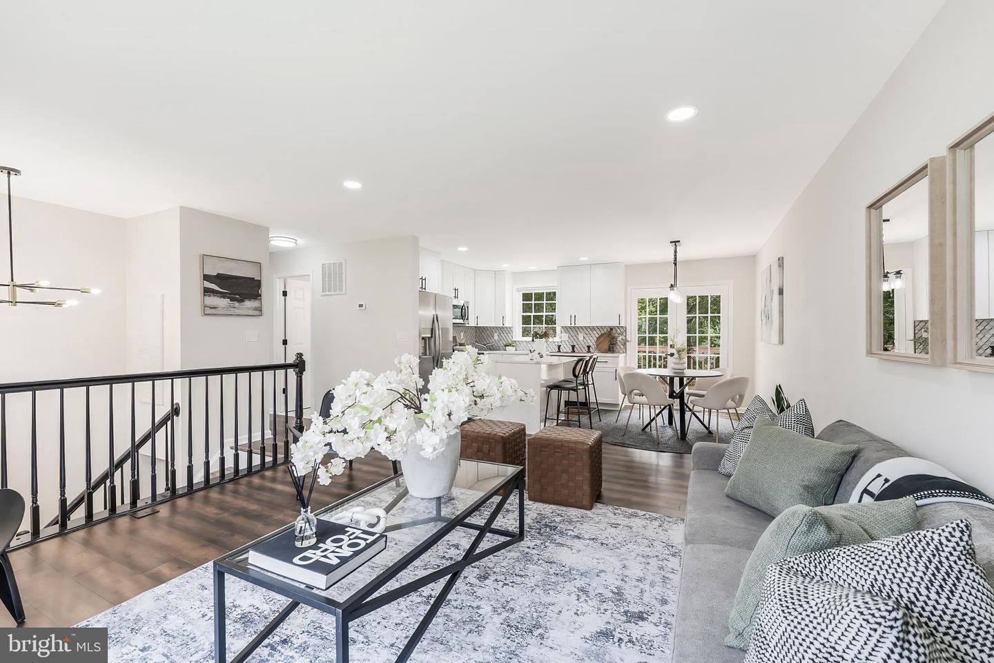 11913 Hunting Ridge Drive
