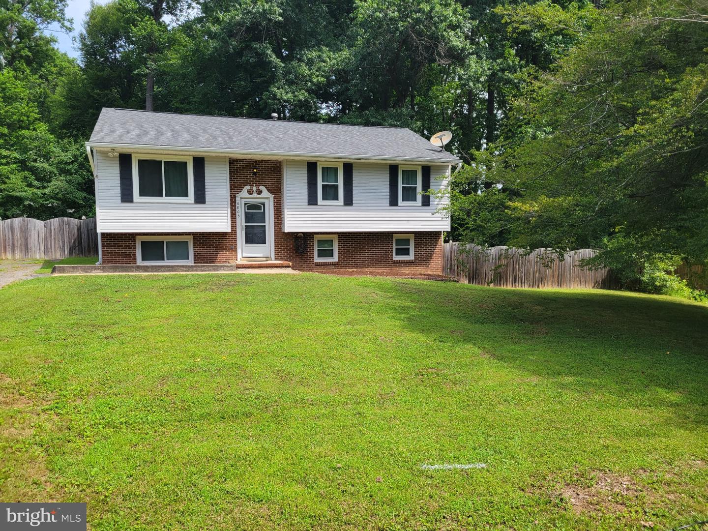 6805 Ashton Circle