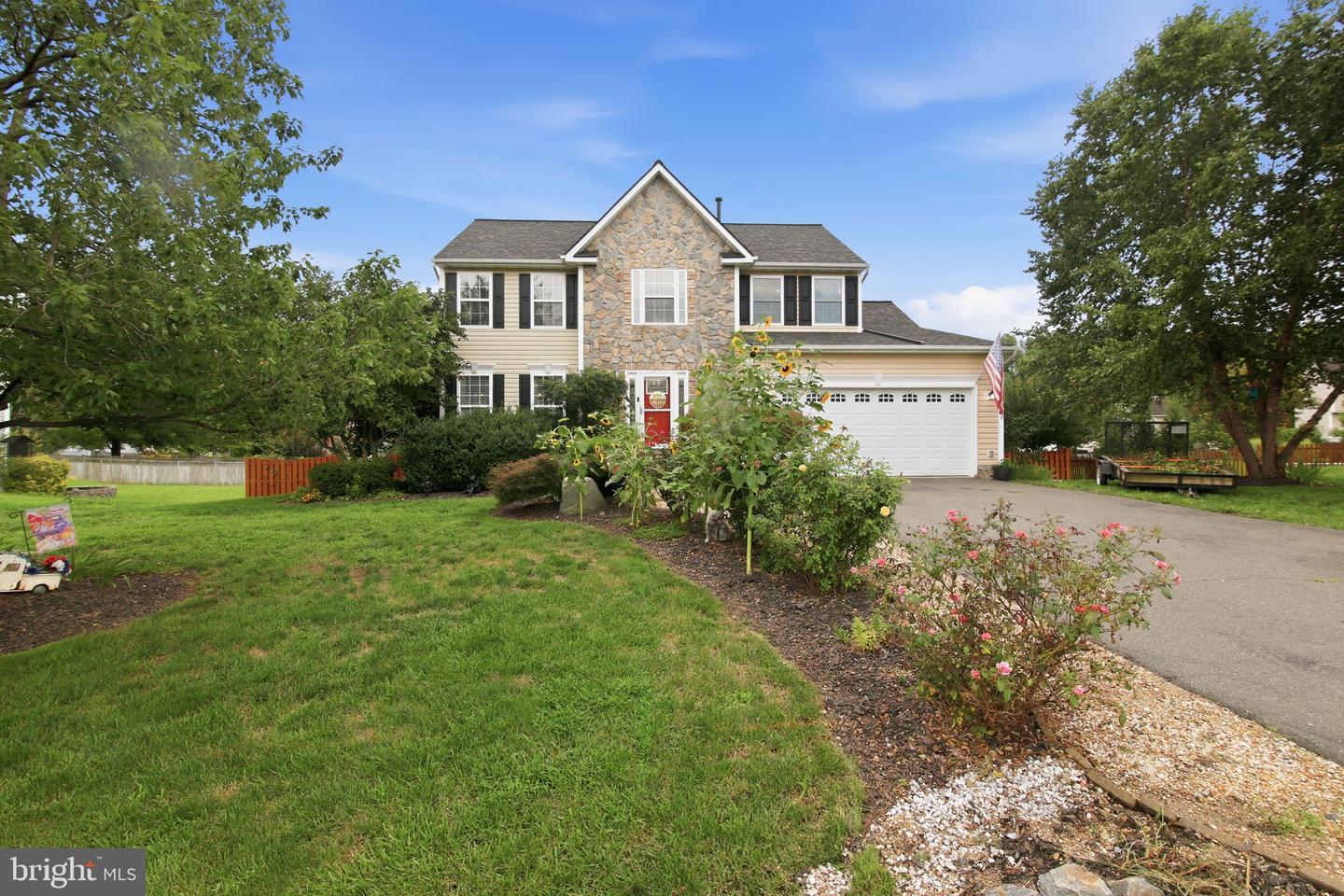6106 Crown Grant Drive