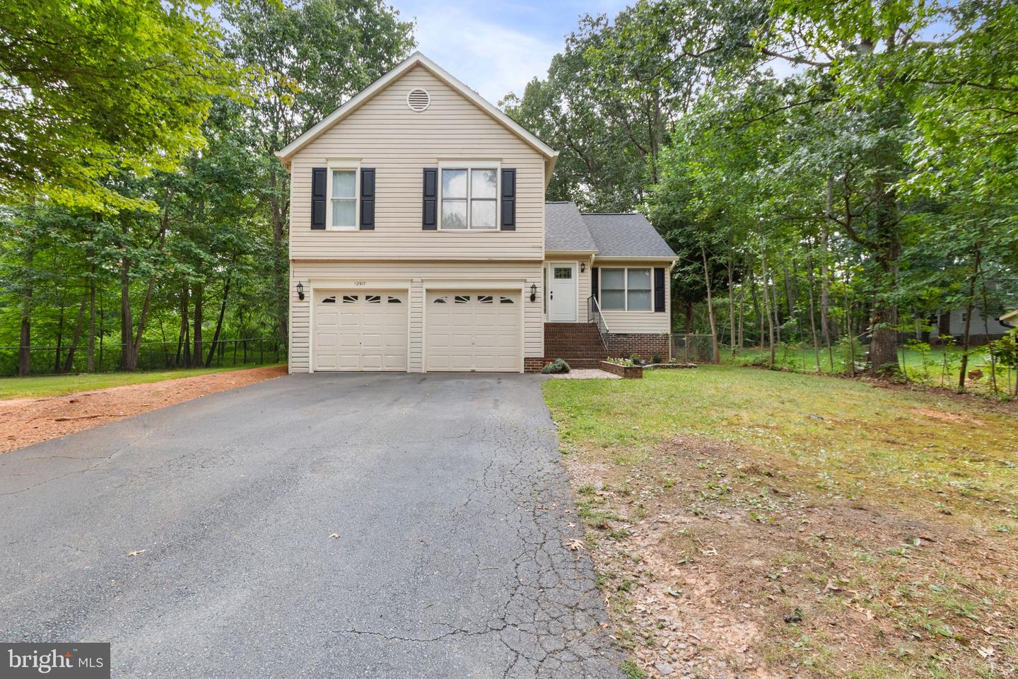 12917 Grenade Lane