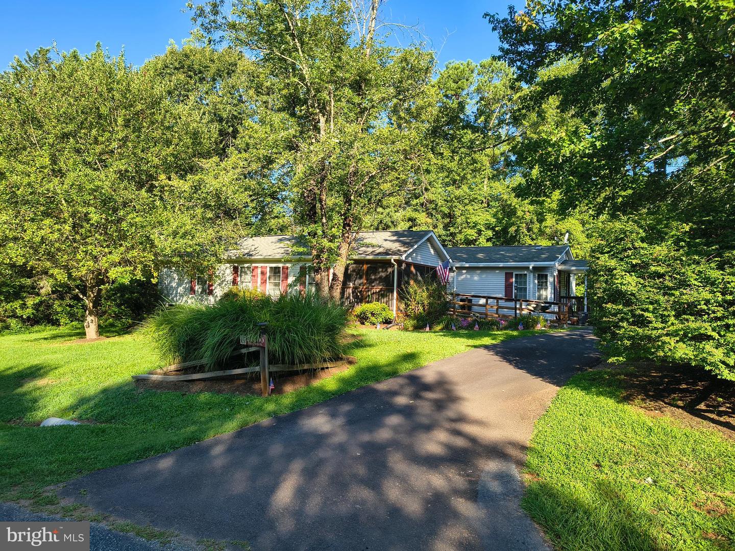 11400 Piney Forest