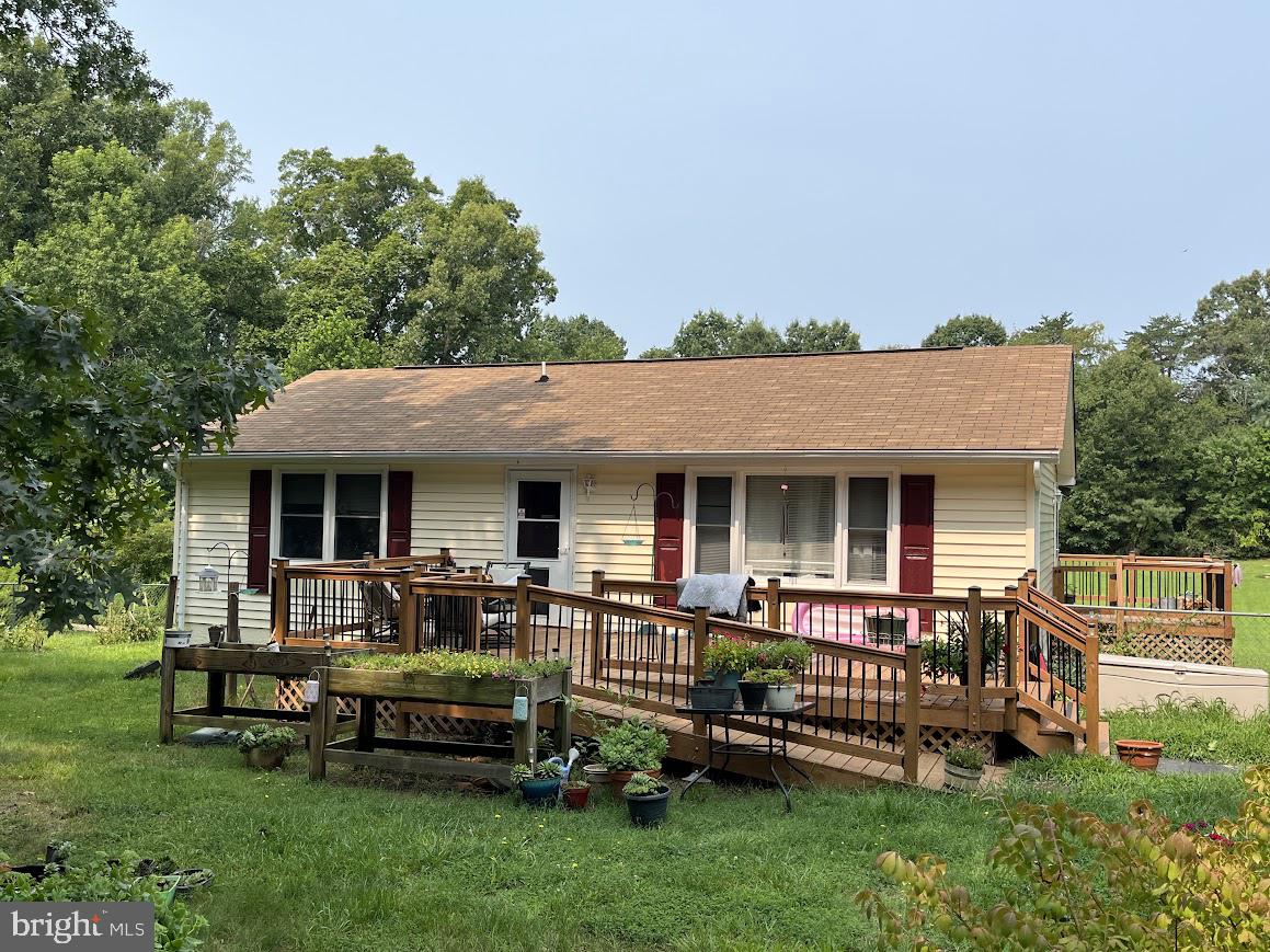 8904 Jennings Lane