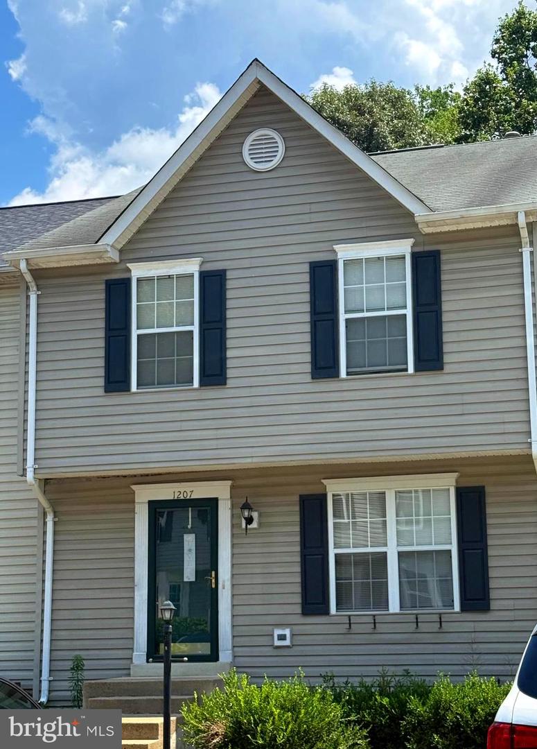 1207 Kings Crest Drive, Stafford