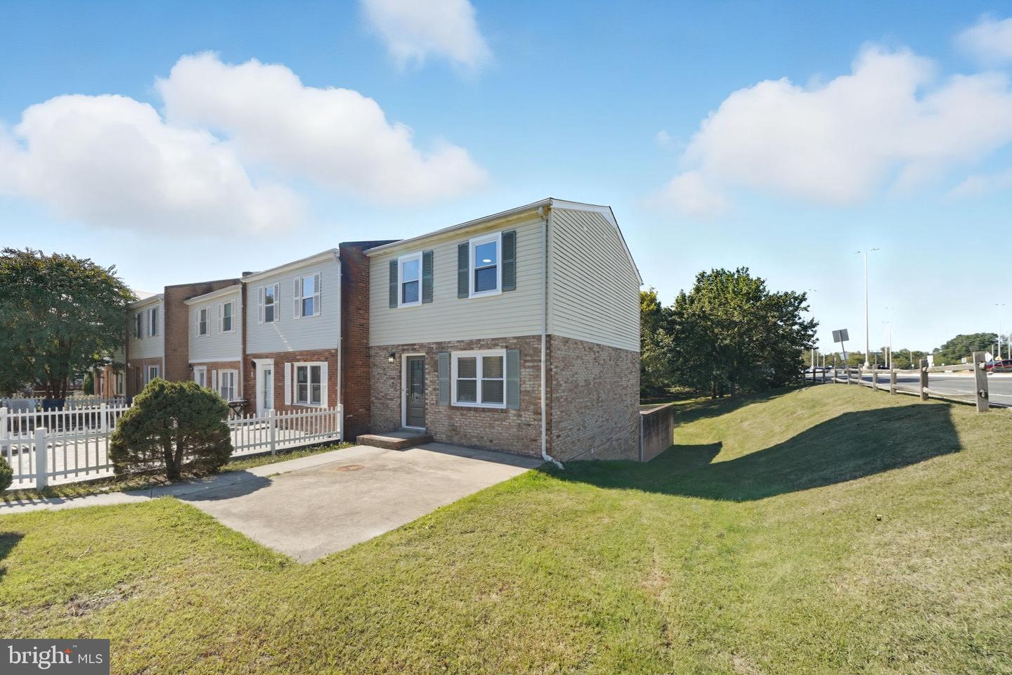 1 Alice Court, Stafford