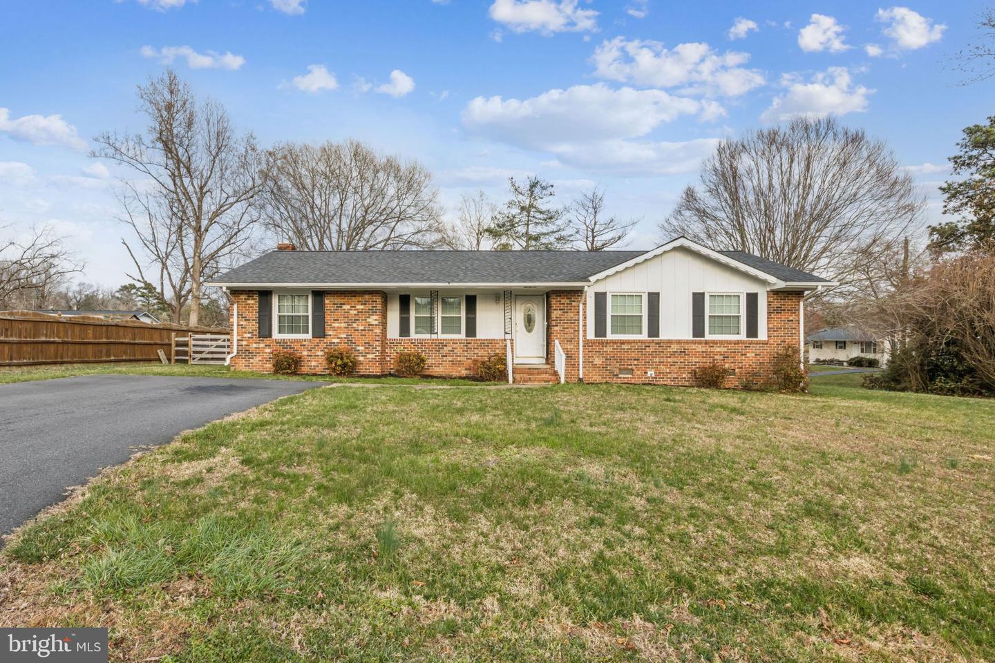 2 Bell Air Court, Fredericksburg