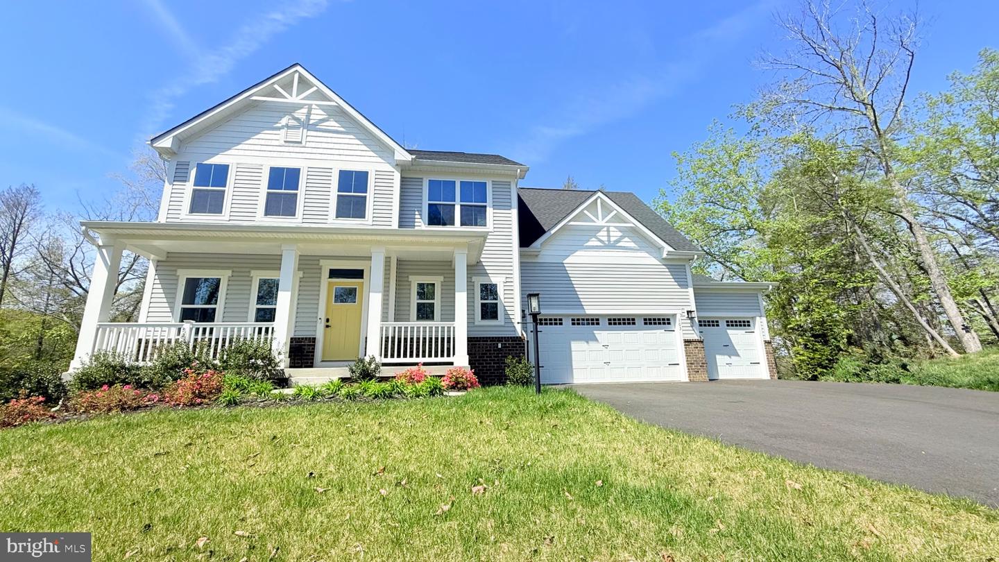 103 Lake Bluff Court