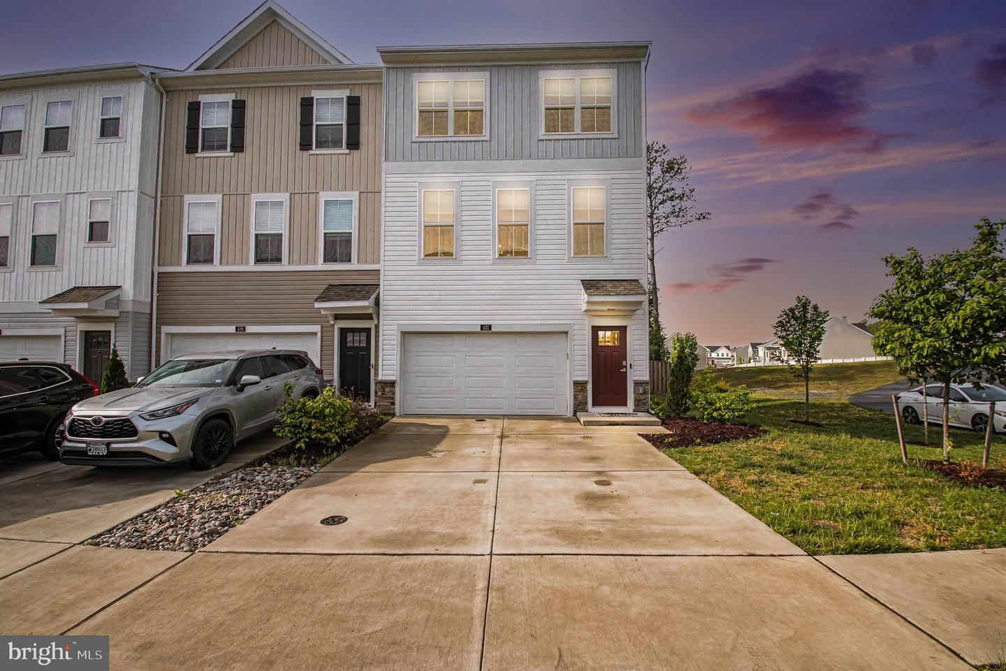 431 Snowberry Lane