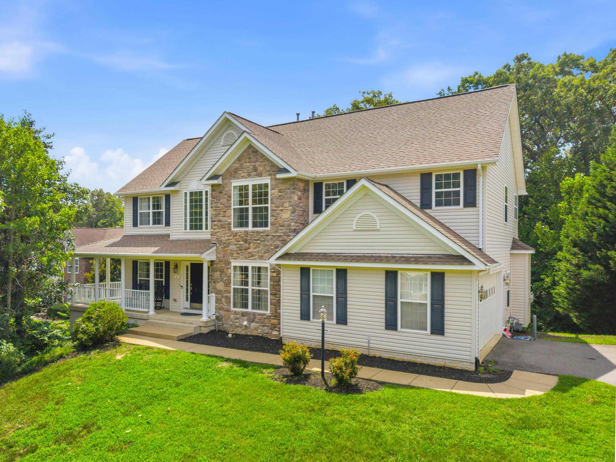 6 Towering Oaks Drive