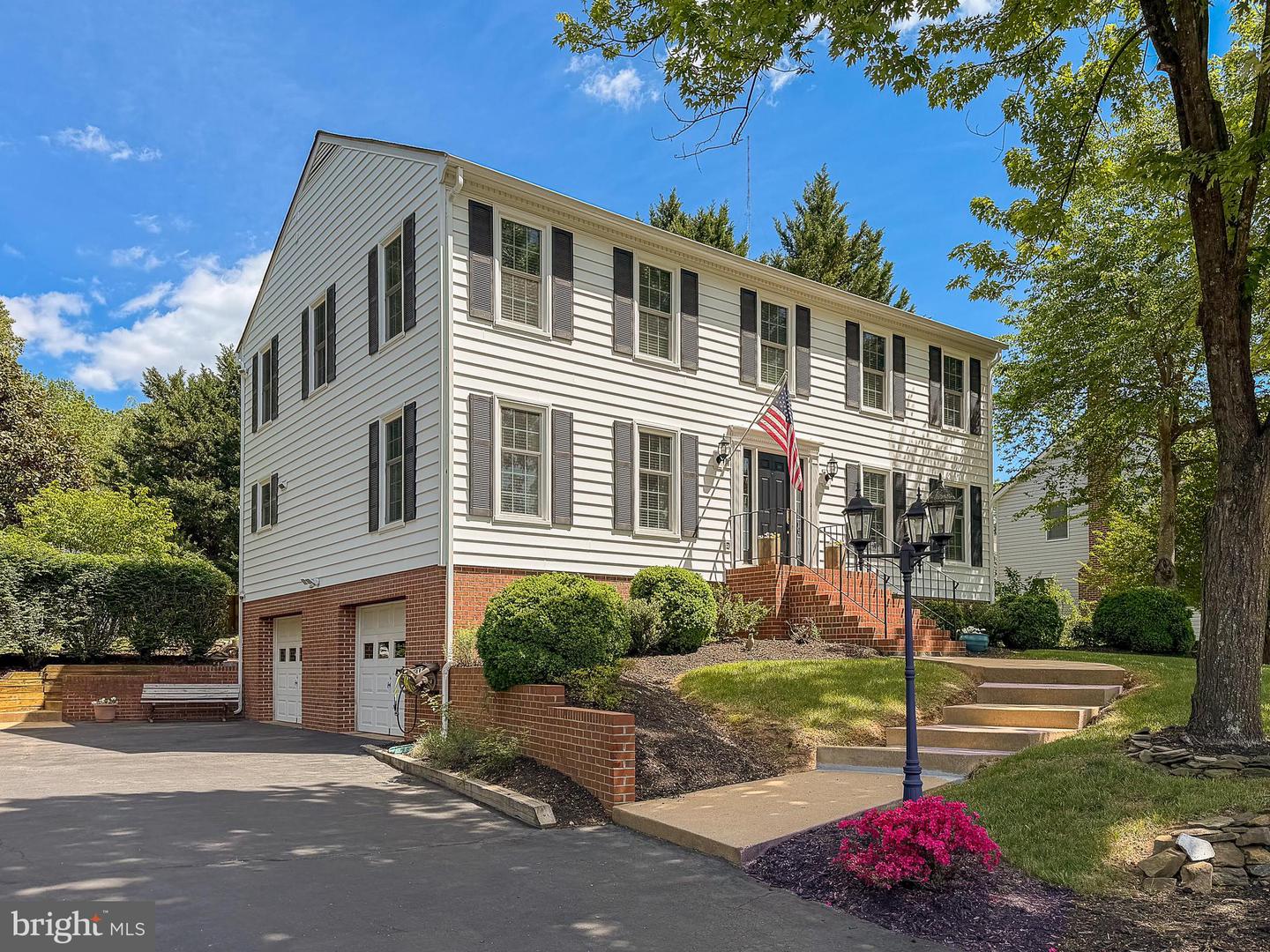 10 N Pointe Drive, Fredericksburg