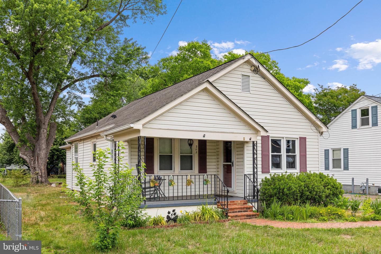 205 E Chatham Street, Fredericksburg