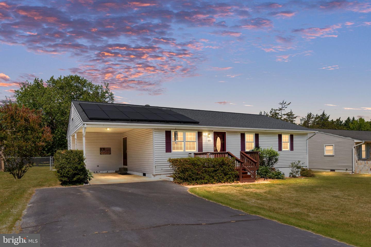 919 Eastern View Drive