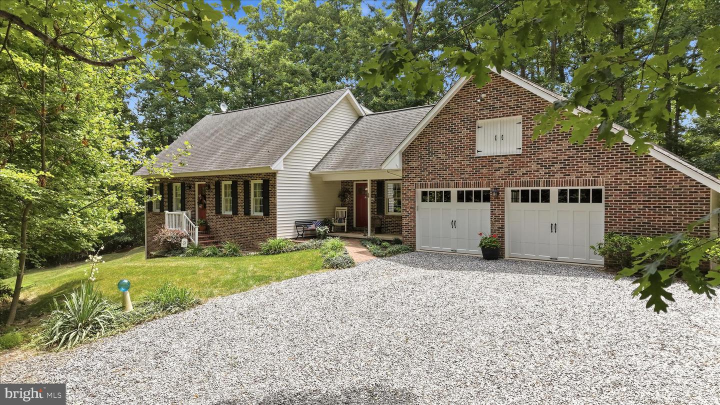 82 Kings Hill Road