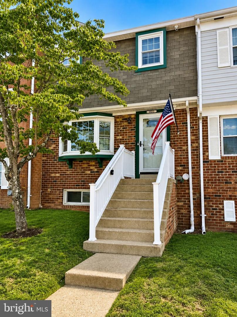 1012 James Madison Circle