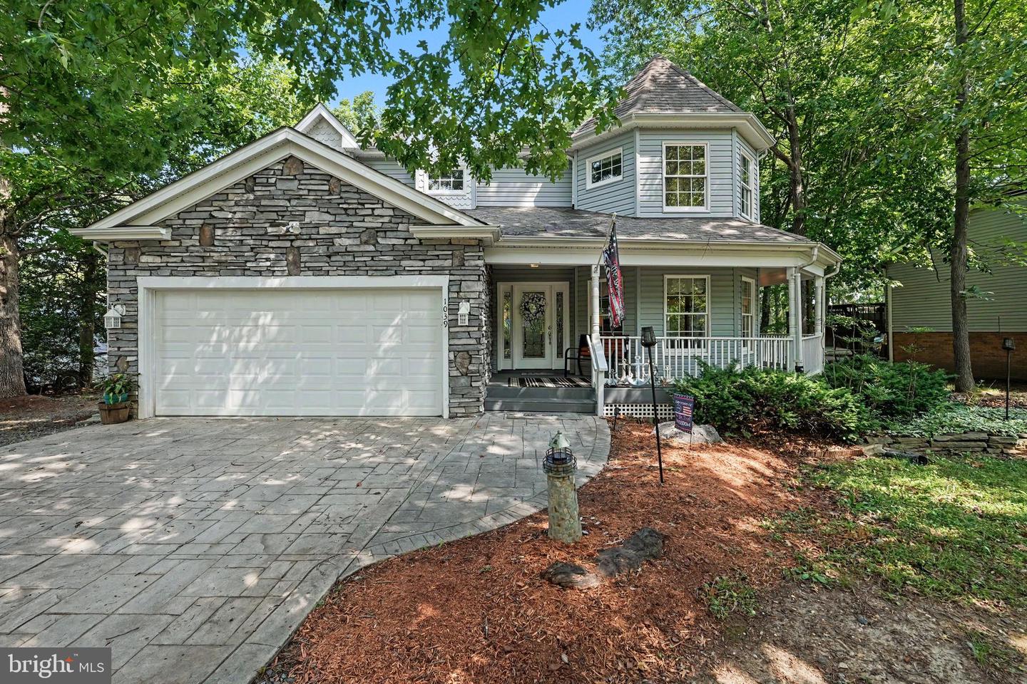 1039 Harbour Drive