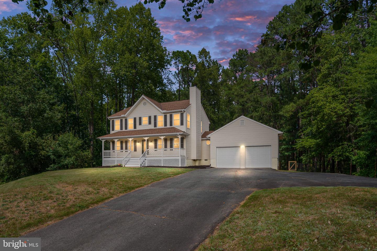 4 Cannon Knolls Dr