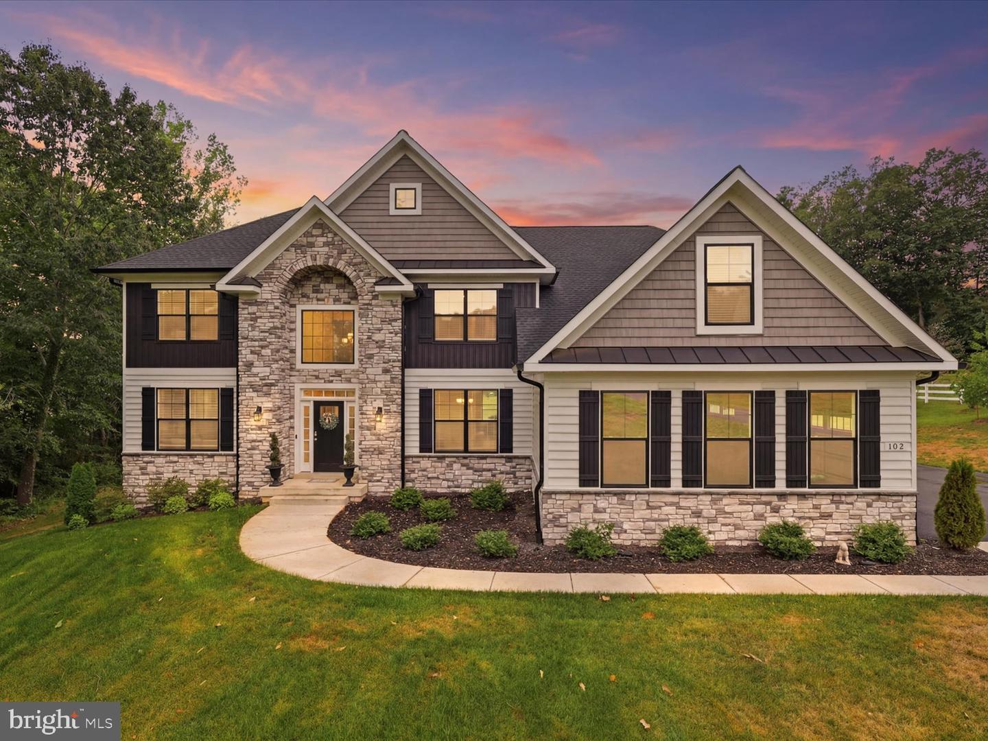 102 Dolittle Farm Rd