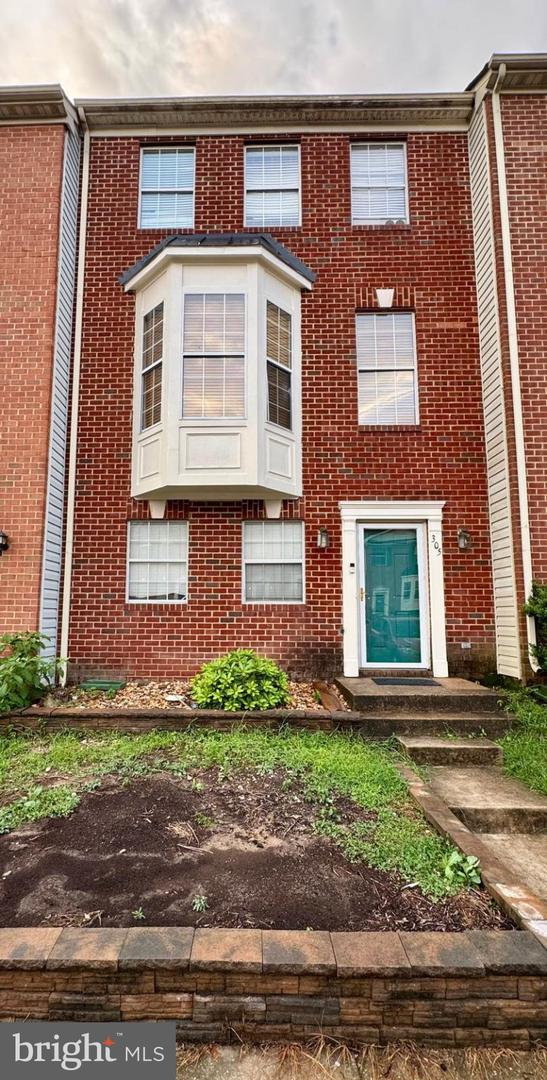 305 Dundee