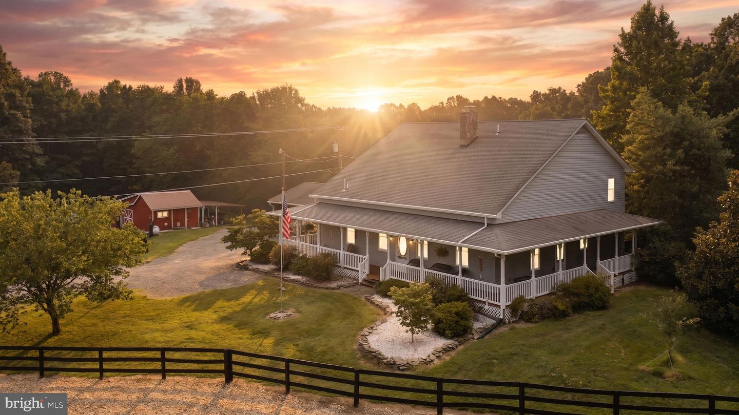559 Holly Corner Road, Fredericksburg