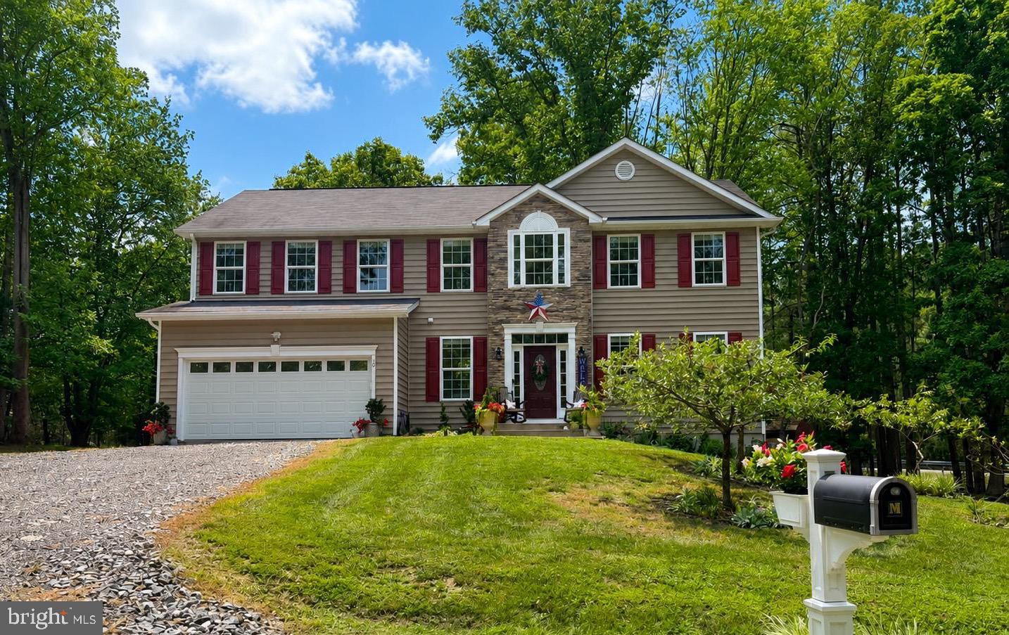 10 Pine View Court