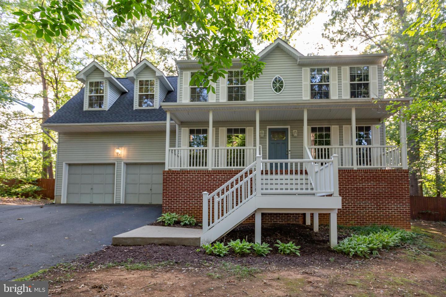 15 Twin Lake Court