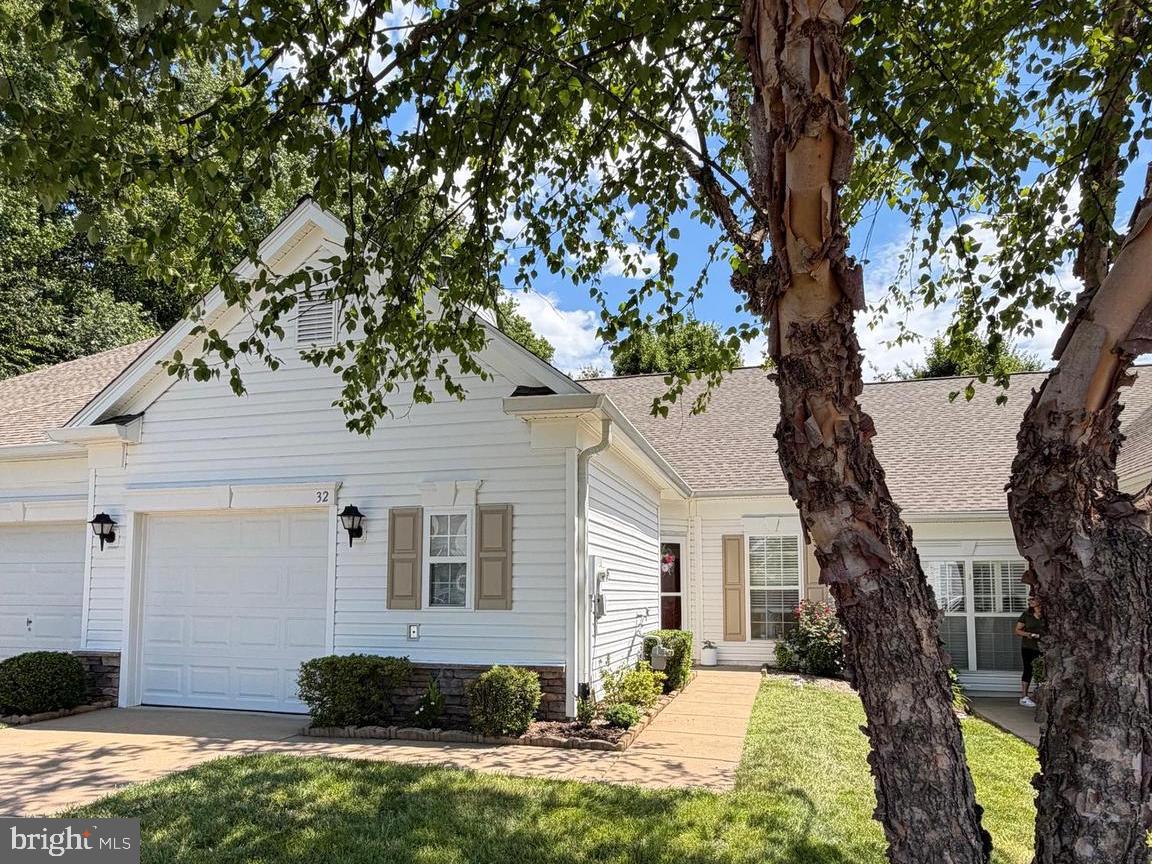 32 Turtle Creek Way #8-2