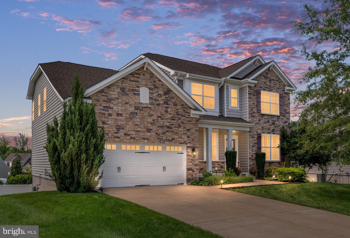 104 Old Oaks Court